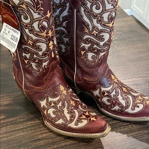 Brown and Cream Embroidered Cowboy Boots